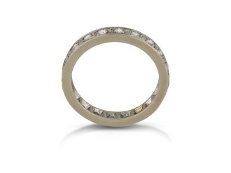 Diamond eternity ring, French, circa 1935.