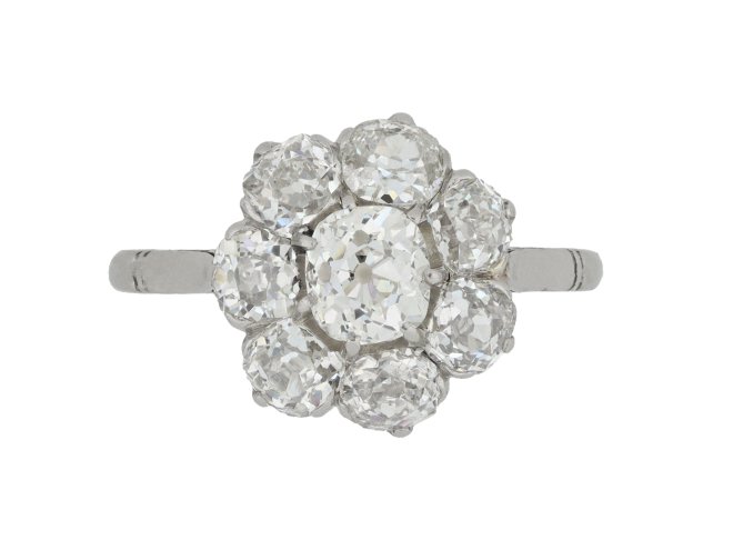 Art Deco diamond cluster ring, circa 1920.