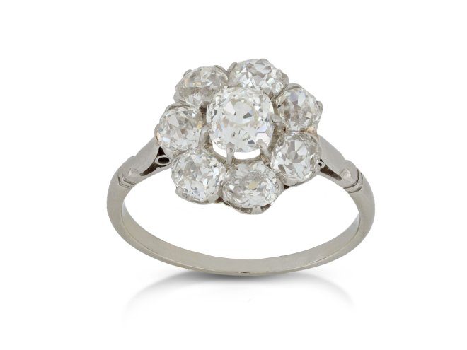 Art Deco diamond cluster ring, circa 1920.