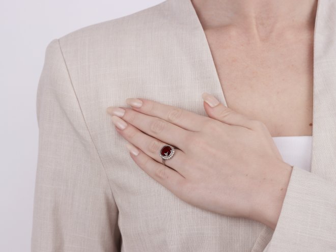 Garnet and diamond coronet cluster ring, circa 1915.
