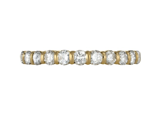Diamond full eternity ring, French. 