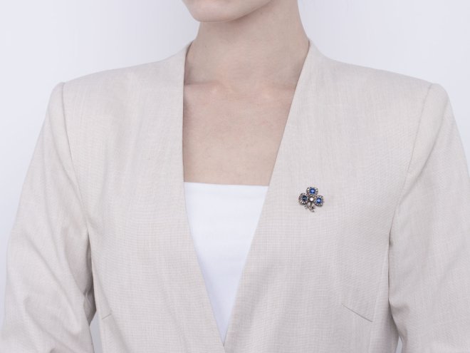 Sapphire and diamond clover brooch, circa 1860. 