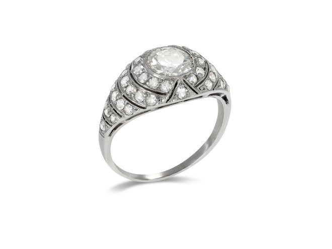 Art Deco diamond cluster ring, circa 1930.