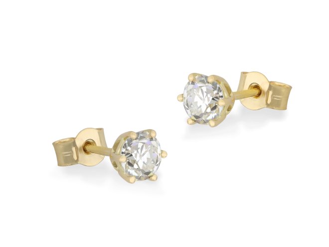 Old cut diamond stud earrings. 