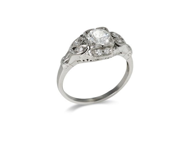 Diamond cluster ring, American, circa 1930s.
