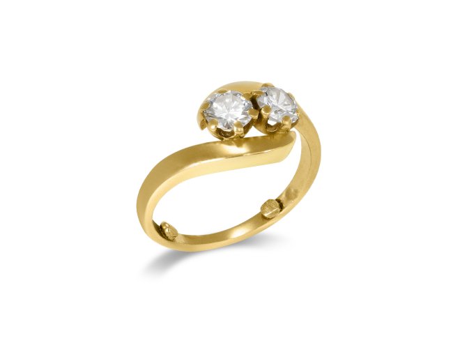 Diamond crossover ring, circa 1970.