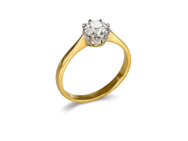 Old cut diamond solitaire ring, English, circa 1915. 