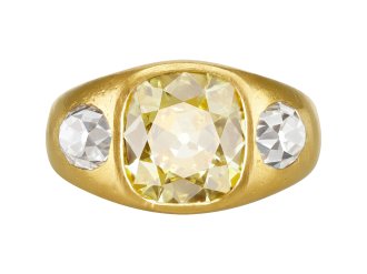 3.81 Fancy intense yellow diamond ring