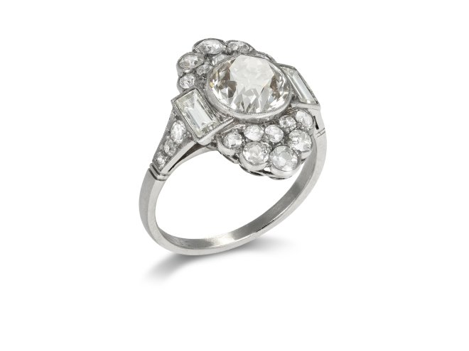 Old Cut diamond cluster ring, circa 1935.