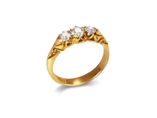 Victorian diamond three stone ring, circa 1900.