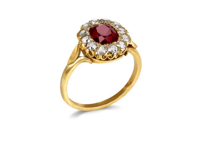 Pigeon blood Burmese ruby and diamond ring, late 20th Century. 