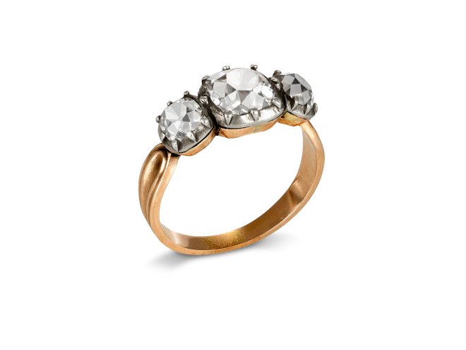 Georgian diamond three stone ring, circa 1830.