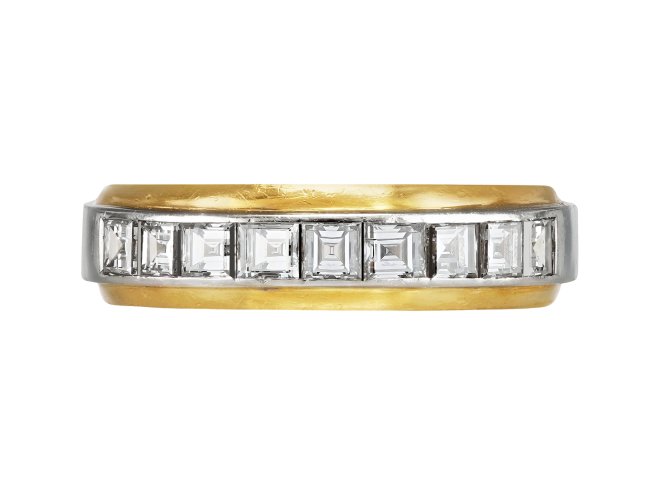 Hemmerle diamond half eternity ring, German, circa 1970. 