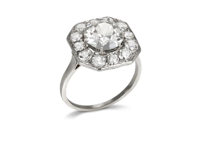 Art Deco diamond cluster ring, circa 1925.