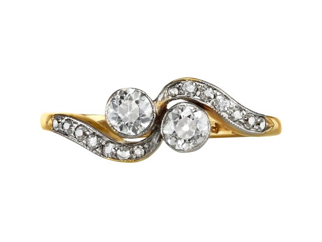 Edwardian diamond crossover ring, circa 1915.