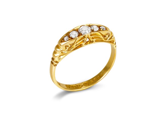 Diamond five stone ring, English, 1902. 