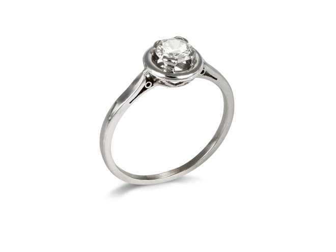 Diamond solitaire ring, French, mid 20th Century.