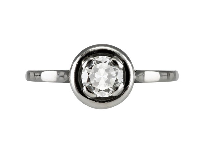 Diamond solitaire ring, French, mid 20th Century.