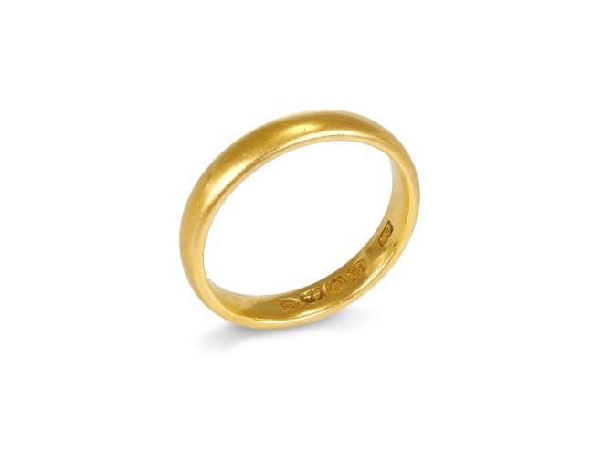 Yellow gold wedding band, English, 1891.