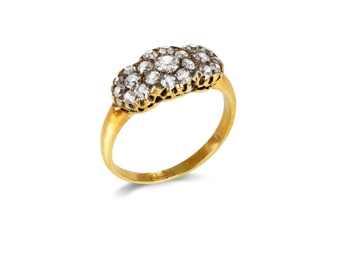 Diamond triple cluster ring, early 20th Century.