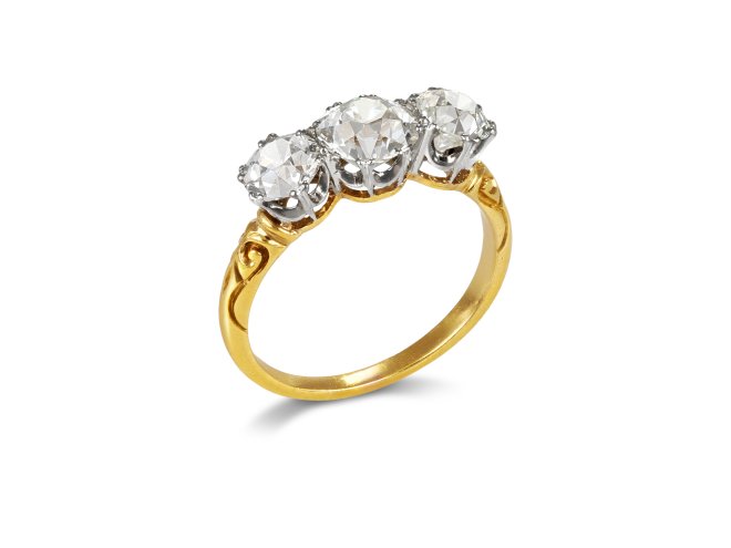 Diamond three stone ring, early 20th Century.