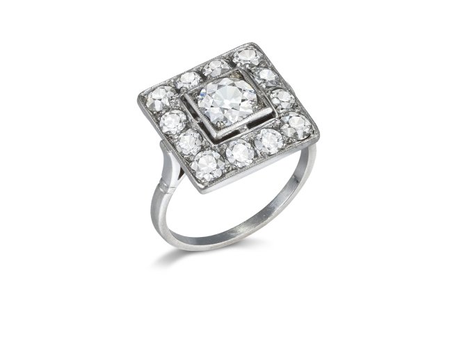Art Deco diamond cluster ring, circa 1925.