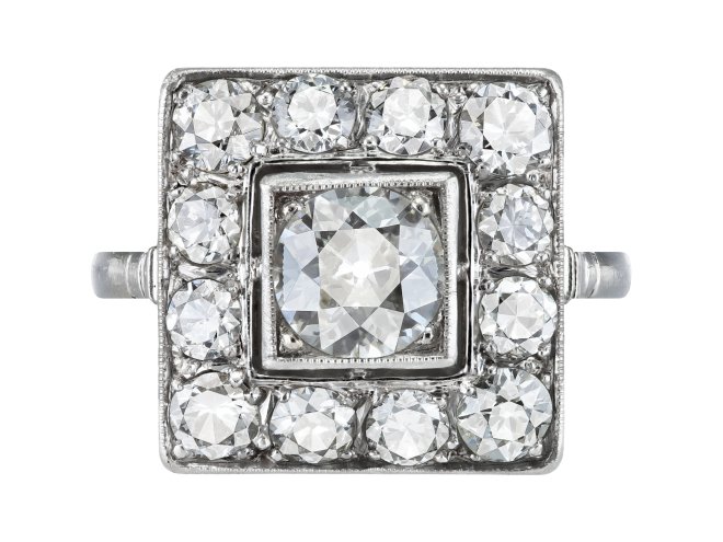 Art Deco diamond cluster ring, circa 1925.
