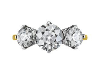 Diamond three stone ring, early 20th Century.