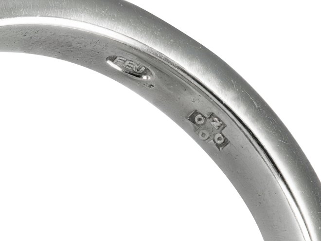 Diamond solitaire ring, English, 1999.