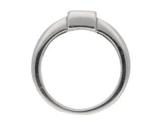  A diamond solitaire ring mounted in platinum.
