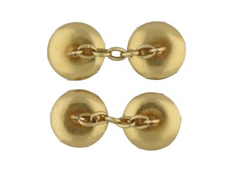 Antique diamond cufflinks in platinum and gold, circa 1905.