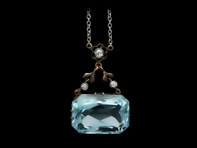 Aquamarine and diamond pendant hatton garden