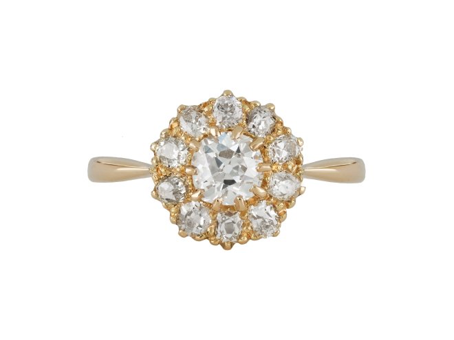 Diamond coronet cluster ring, circa 1905.