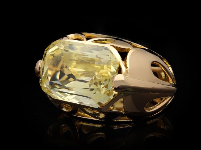 Yellow Ceylon sapphire ring hatton garden